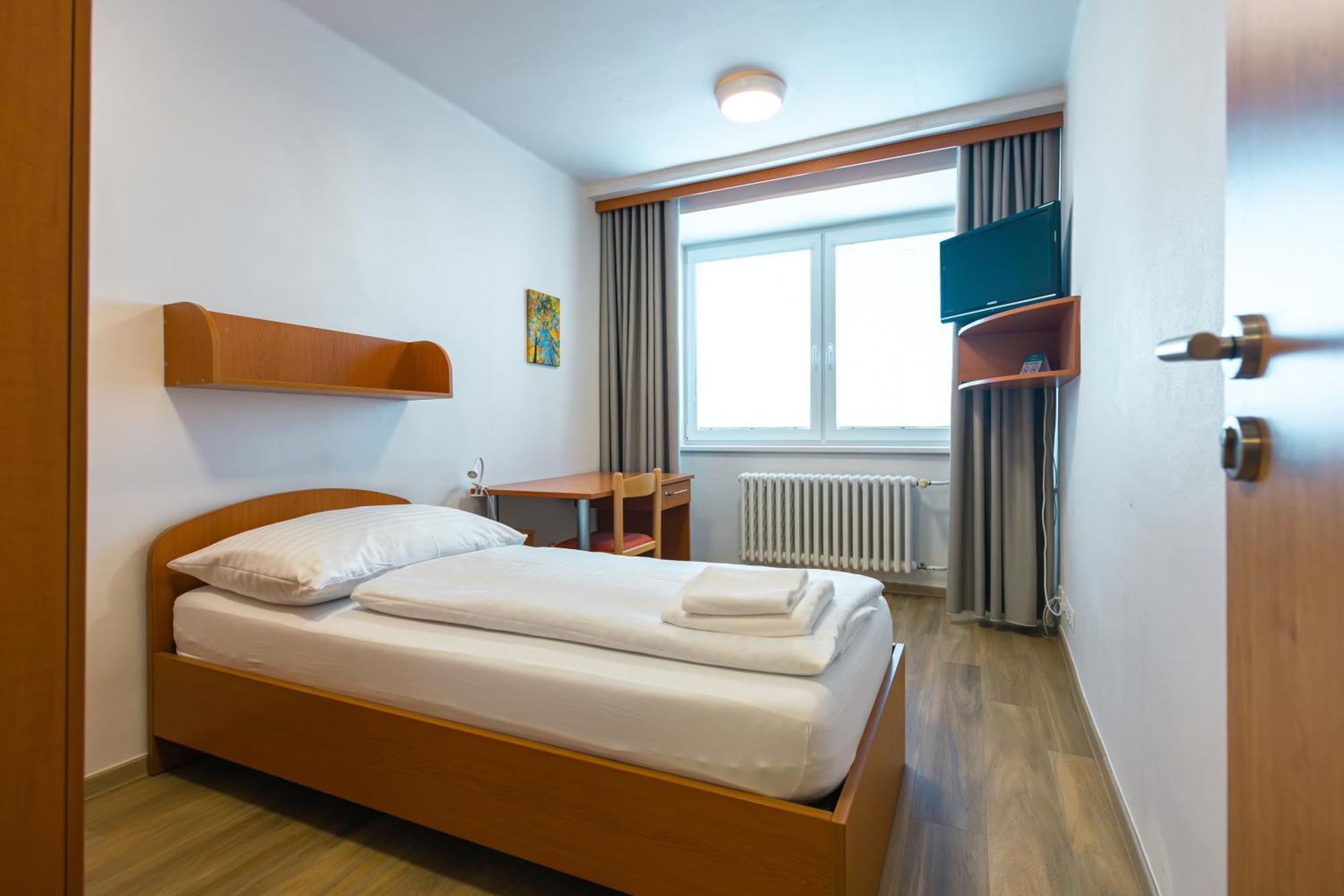אוסטרבה Hotel Garni Vsb מראה חיצוני תמונה