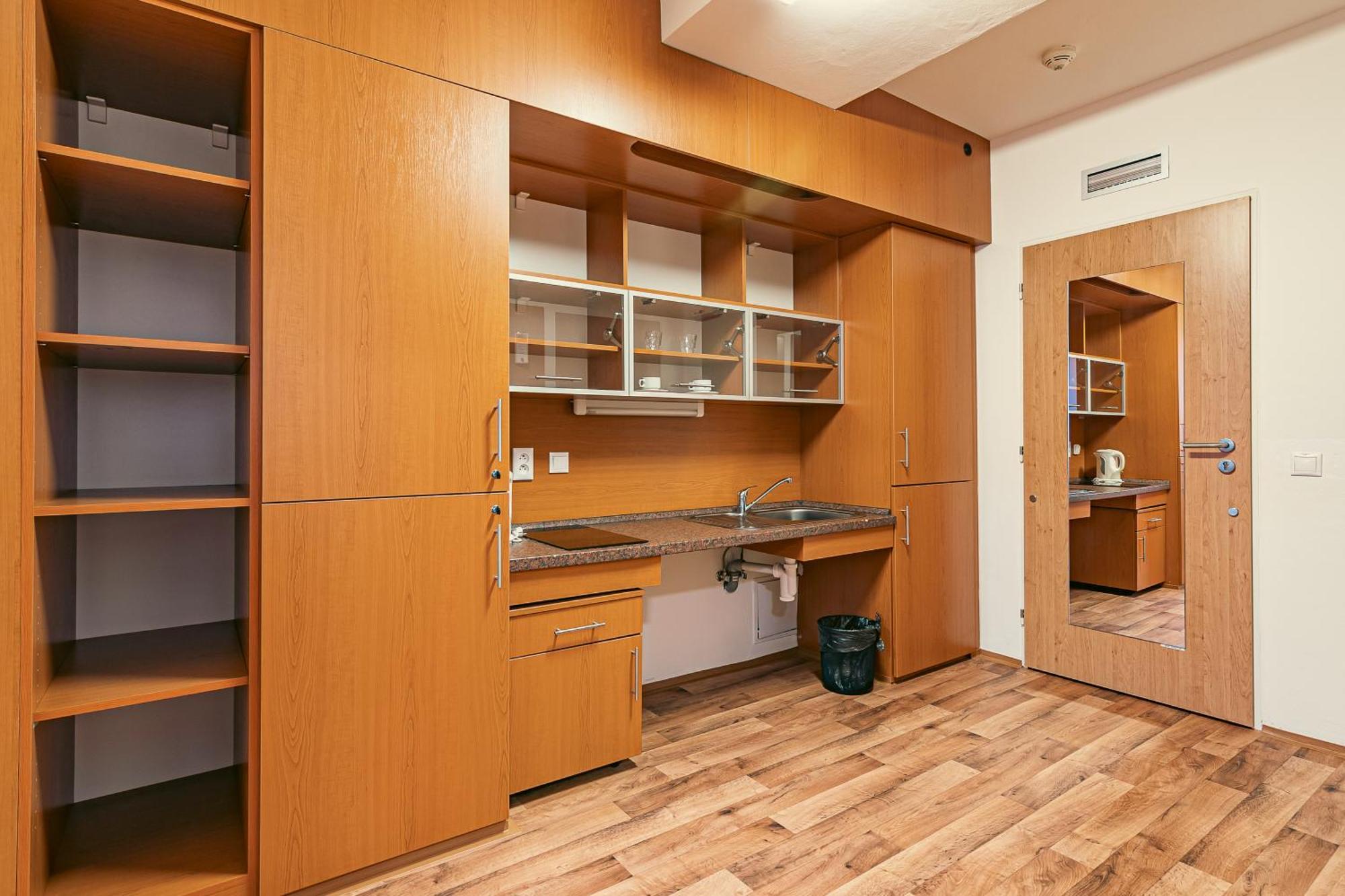 אוסטרבה Hotel Garni Vsb מראה חיצוני תמונה